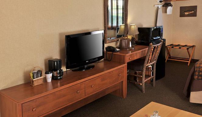 Boarders Inn & Suites By Cobblestone Hotels In Waukon Exterior photo
